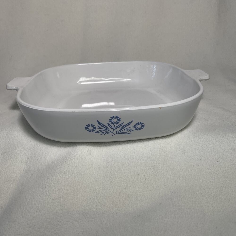 Vintage CORNINGWARE P-10-B Blue Cornflower 9.5” Casserole Dish- NO LID
